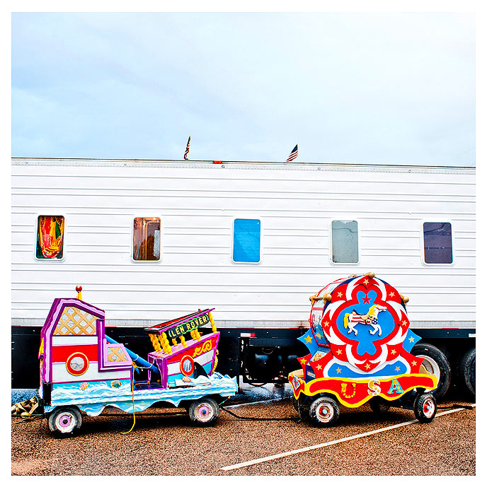 contemporary photography Bryan Regan Cole Brothers Circus
